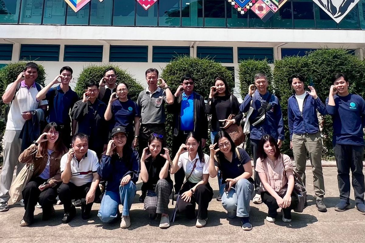 You are currently viewing ฮิลล์คอฟฟ์ต้อนรับคณะศึกษาดูงาน คณะเกษตรศาสตร์ มช. เพื่อแลกเปลี่ยนองค์ความรู้ด้านเทคโนโลยีหลังการเก็บเกี่ยว