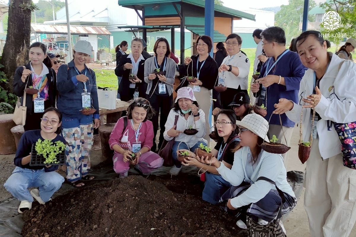 You are currently viewing Hillkoff เปิดบ้านต้อนรับคณะศึกษาดูงานกว่า 140 ท่านภายใต้โครงการ NEC BIZUP Lampang 2026